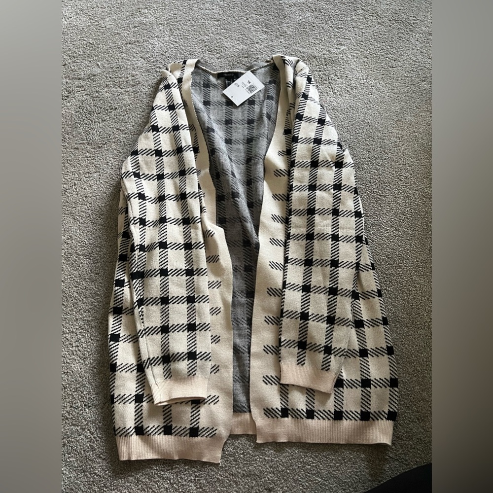 NWT Forever 21 Women’s 2 piece sweater set